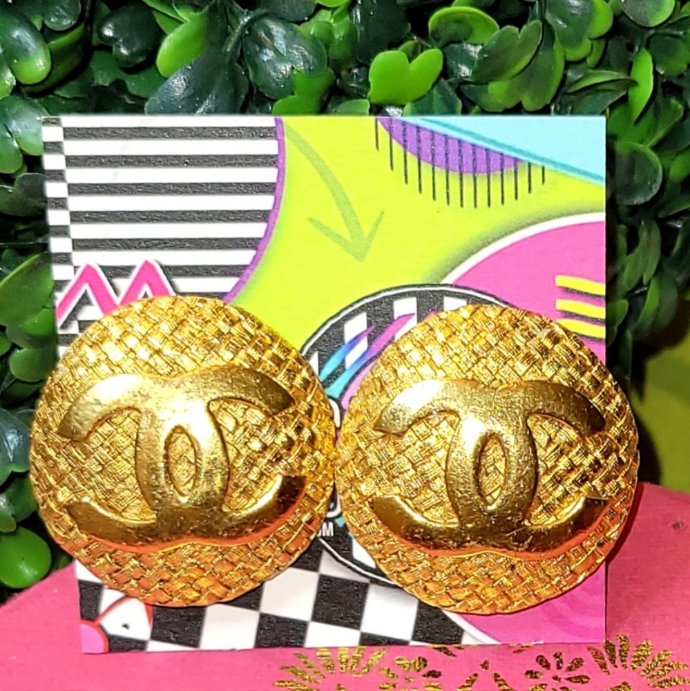 XL CHANEL Vintage CC Earrings